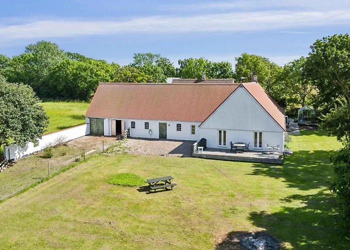 Apartamento With Sea View On Stryno